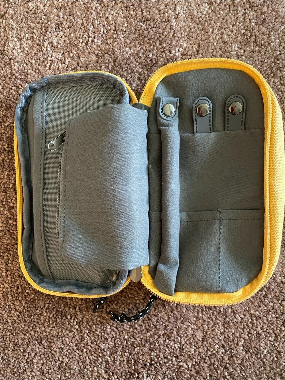 Travelon Mustard Yellow Electronics Accessory Pouch NWOT